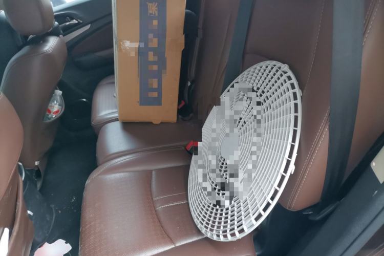 Used BYD S7 2015 2.0T Upgraded Automatic Flagship Version Left Rear Seat