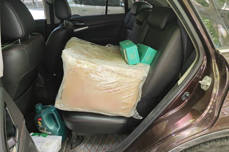 Used BYD S7 2015 2.0T Automatic Prestige Model Left Rear Seat