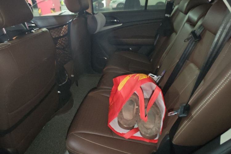 Used BYD S7 2015 2.0T Upgraded Automatic Flagship Version Left Rear Seat