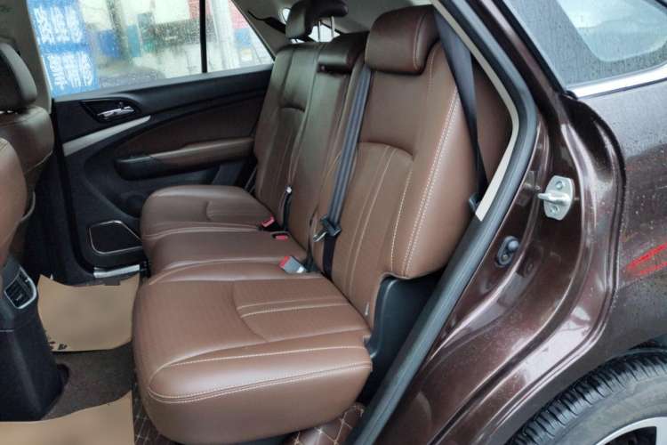 Used BYD S7 2015 2.0T Upgraded Automatic Luxury Version Left Rear Seat