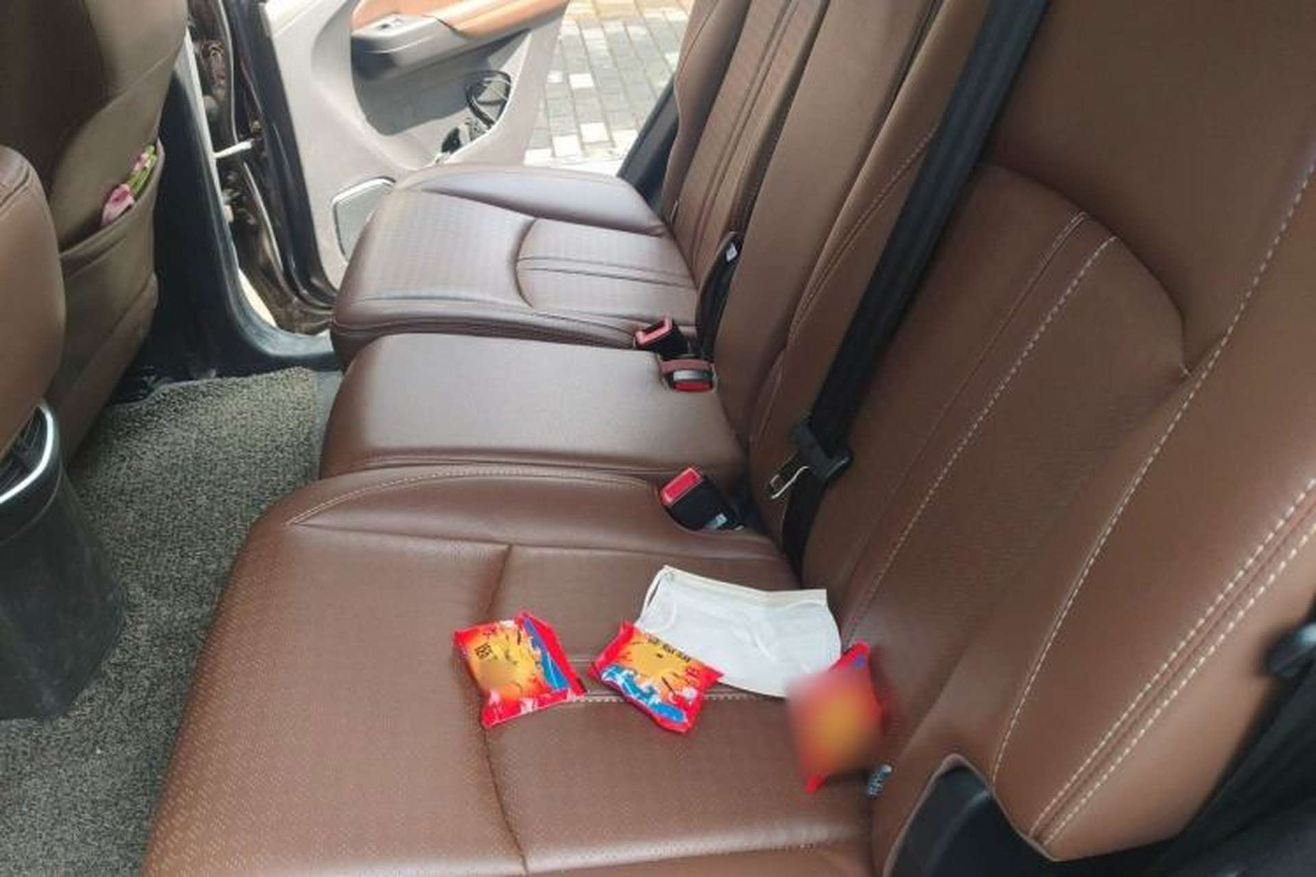 Used BYD S7 2015 2.0T Upgraded Automatic Luxury Version Left Rear Seat