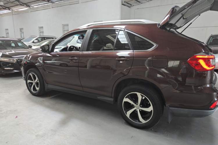 Used BYD S7 2015 2.0T Automatic Prestige Model Left Side