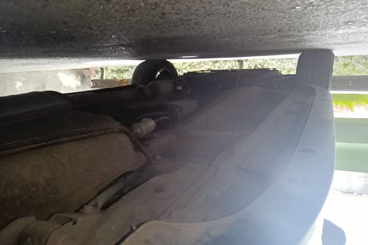 Used BYD S7 2015 2.0T Upgraded Automatic Luxury Version Left Side Sill