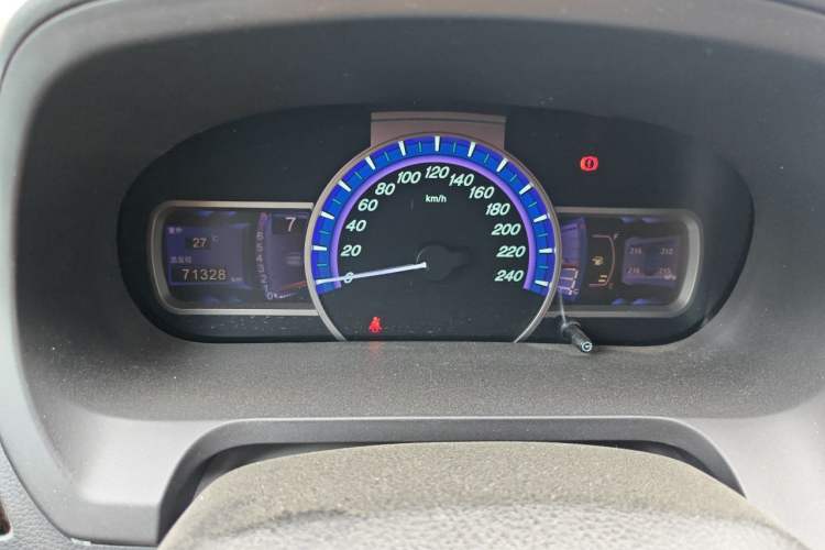 Used BYD S7 2015 1.5T Upgraded Manual Luxury Model Odometer Close Up