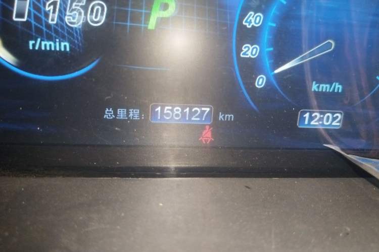 Used BYD S7 2015 2.0T Upgraded Automatic Flagship Version Odometer Close Up