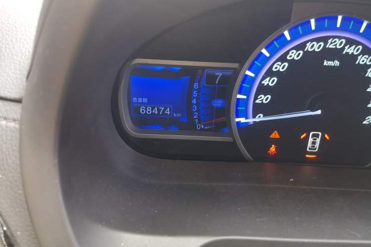 Used BYD S7 2015 1.5T Upgraded Manual Luxury Model Odometer Close Up