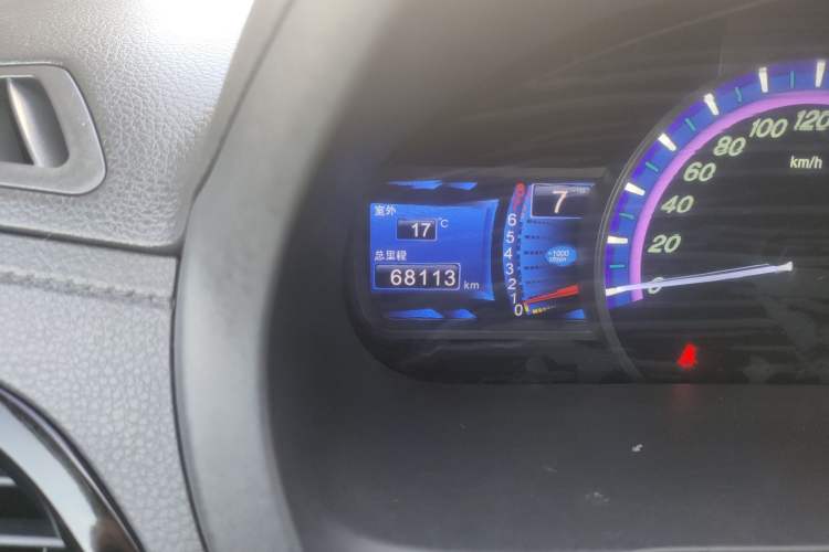 Used BYD S7 2015 1.5T Upgraded Manual Luxury Model Odometer Close Up