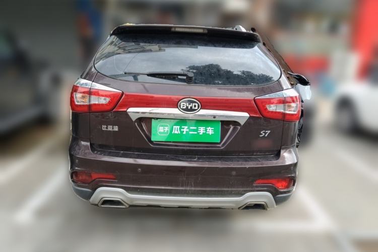 Used BYD S7 2015 2.0T Upgraded Automatic Luxury Version Rear