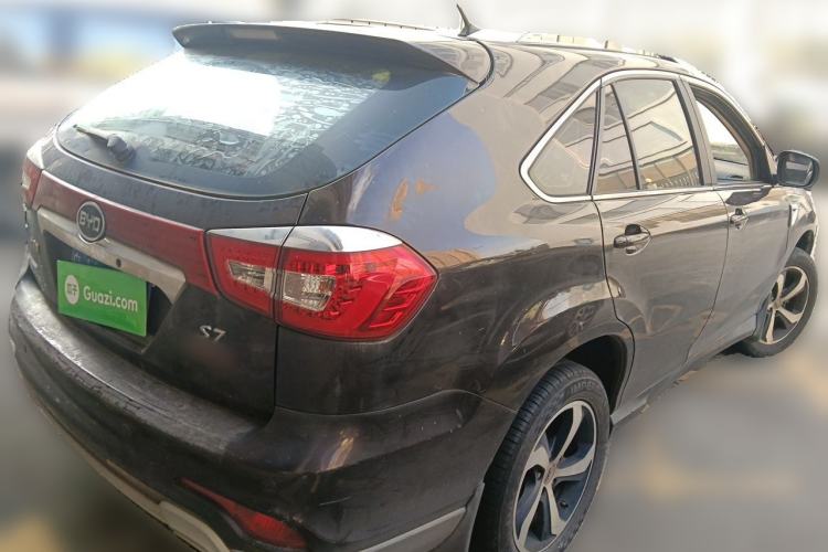 Used BYD S7 2015 2.0T Upgraded Automatic Luxury Version Rear Right 45 Deg