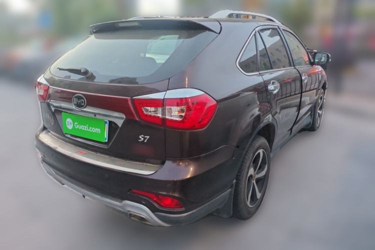 Used BYD S7 2015 2.0T Upgraded Automatic Luxury Version Rear Right 45 Deg