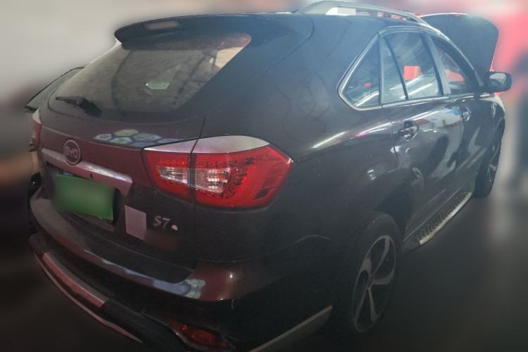 Used BYD S7 2015 2.0T Upgraded Automatic Flagship Version Rear Right 45 Deg