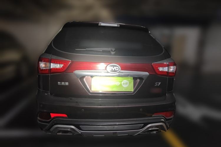 Used BYD S7 2015 2.0T Upgraded Automatic Flagship Version Rear