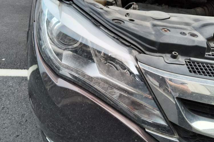Used BYD S7 2015 2.0T Upgraded Automatic Luxury Version Right Front Headlight