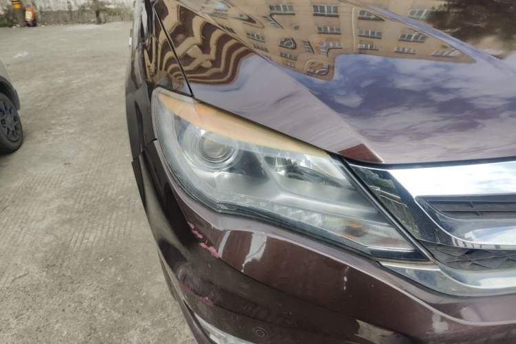 Used BYD S7 2015 2.0T Upgraded Automatic Luxury Version Right Front Headlight