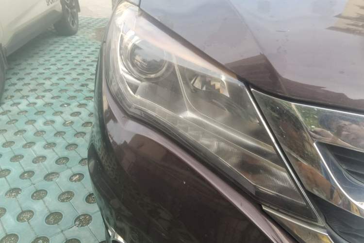 Used BYD S7 2015 2.0T Upgraded Automatic Luxury Version Right Front Headlight
