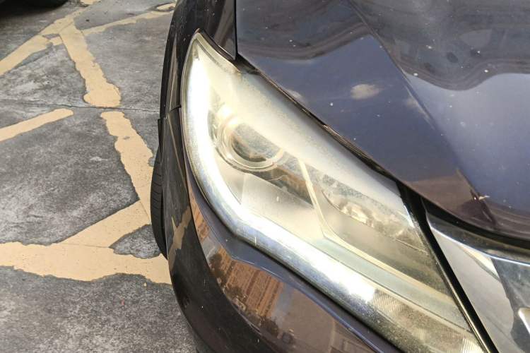 Used BYD S7 2015 2.0T Upgraded Automatic Luxury Version Right Front Headlight
