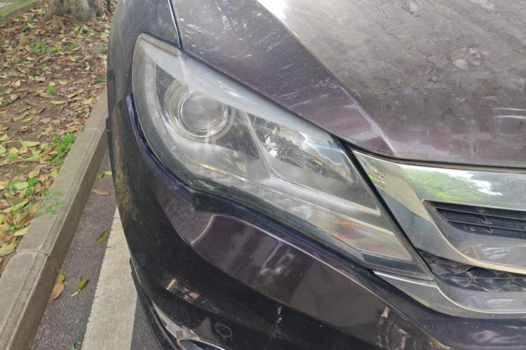Used BYD S7 2015 2.0T Automatic Prestige Model Right Front Headlight
