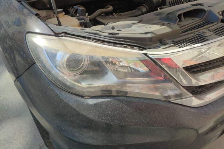 Used BYD S7 2015 2.0T Upgraded Automatic Luxury Version Right Front Headlight