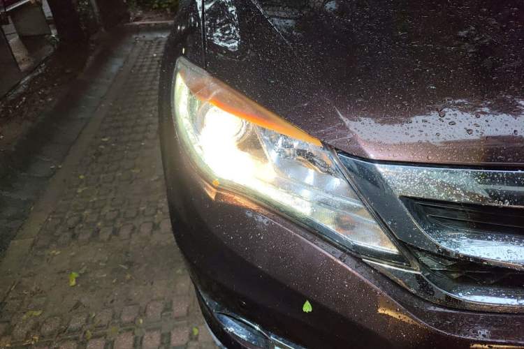 Used BYD S7 2015 2.0T Upgraded Automatic Luxury Version Right Front Headlight