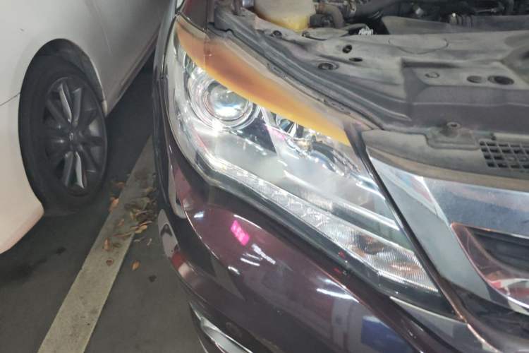 Used BYD S7 2015 2.0T Upgraded Automatic Flagship Version Right Front Headlight