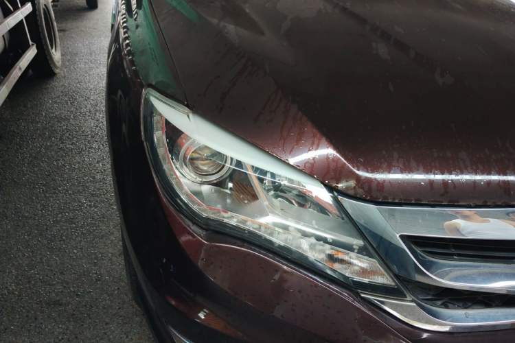 Used BYD S7 2015 2.0T Automatic Luxury Model Right Front Headlight