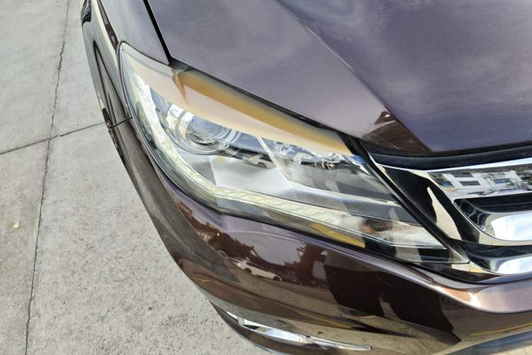 Used BYD S7 2015 2.0T Upgraded Automatic Luxury Version Right Front Headlight