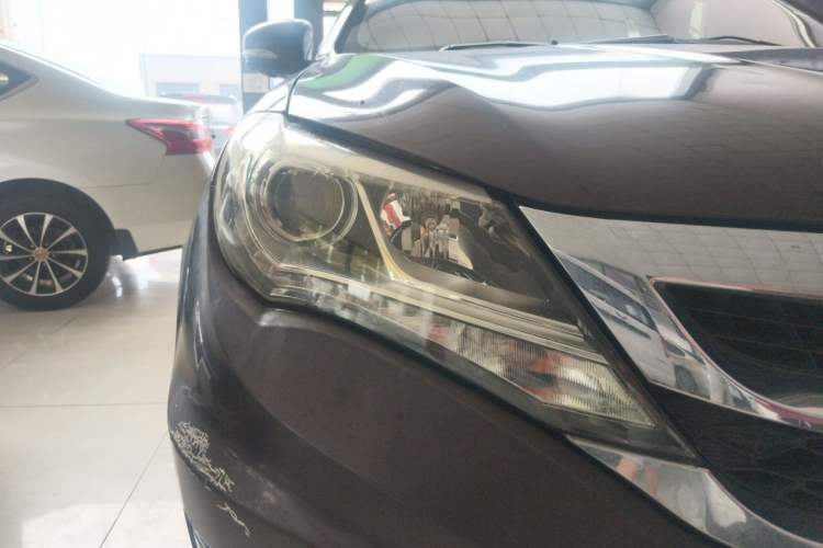Used BYD S7 2015 1.5T Manual Luxury Model Right Front Headlight