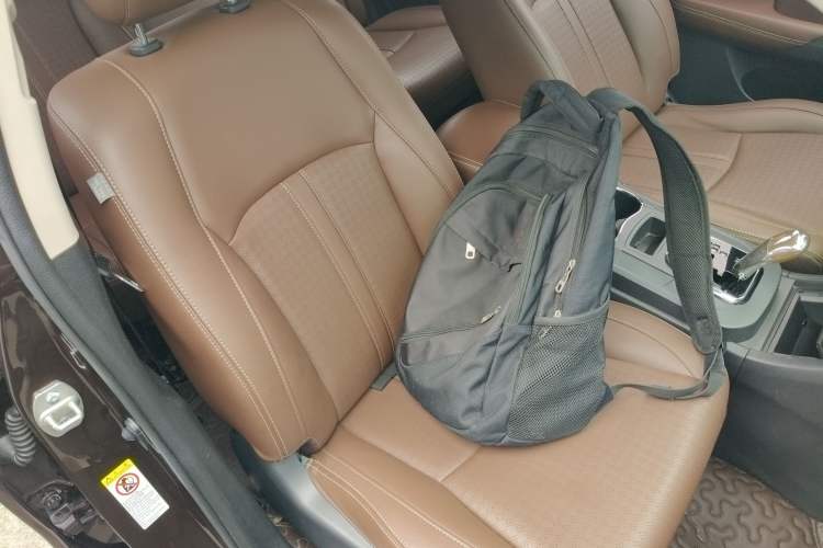 Used BYD S7 2015 2.0T Upgraded Automatic Luxury Version Right Front Seat