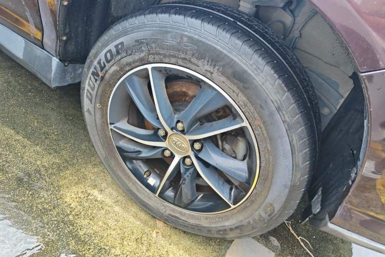 Used BYD S7 2015 1.5T Upgraded Manual Luxury Model Right Front Wheel Hub