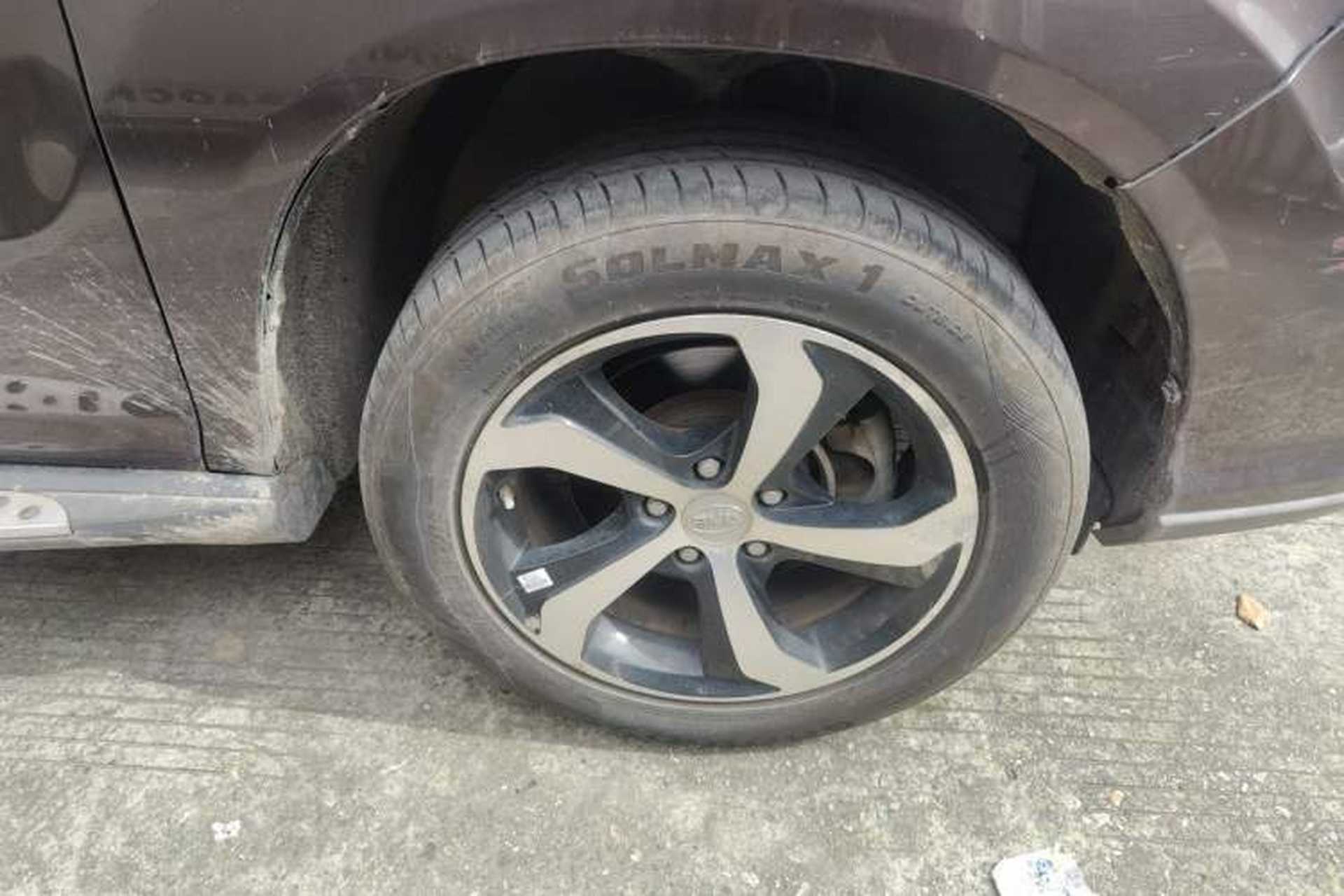 Used BYD S7 2015 2.0T Upgraded Automatic Luxury Version Right Front Wheel Hub