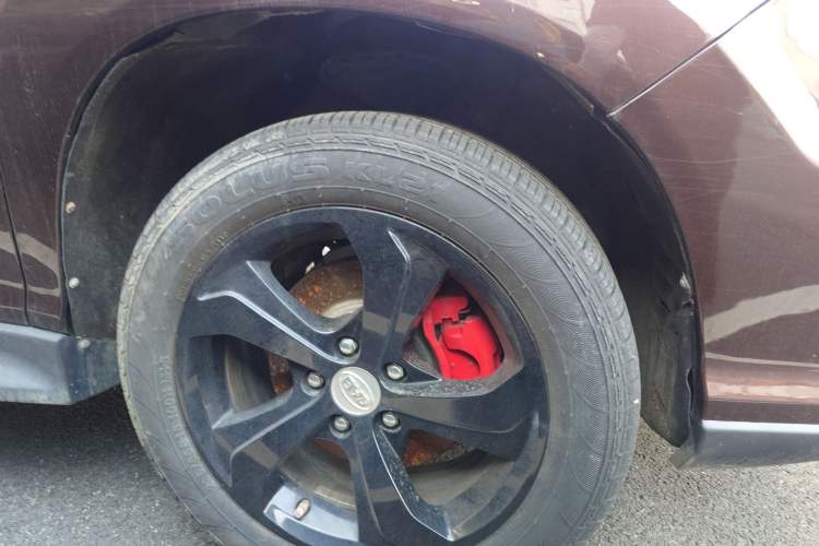 Used BYD S7 2015 2.0T Upgraded Automatic Luxury Version Right Front Wheel Hub