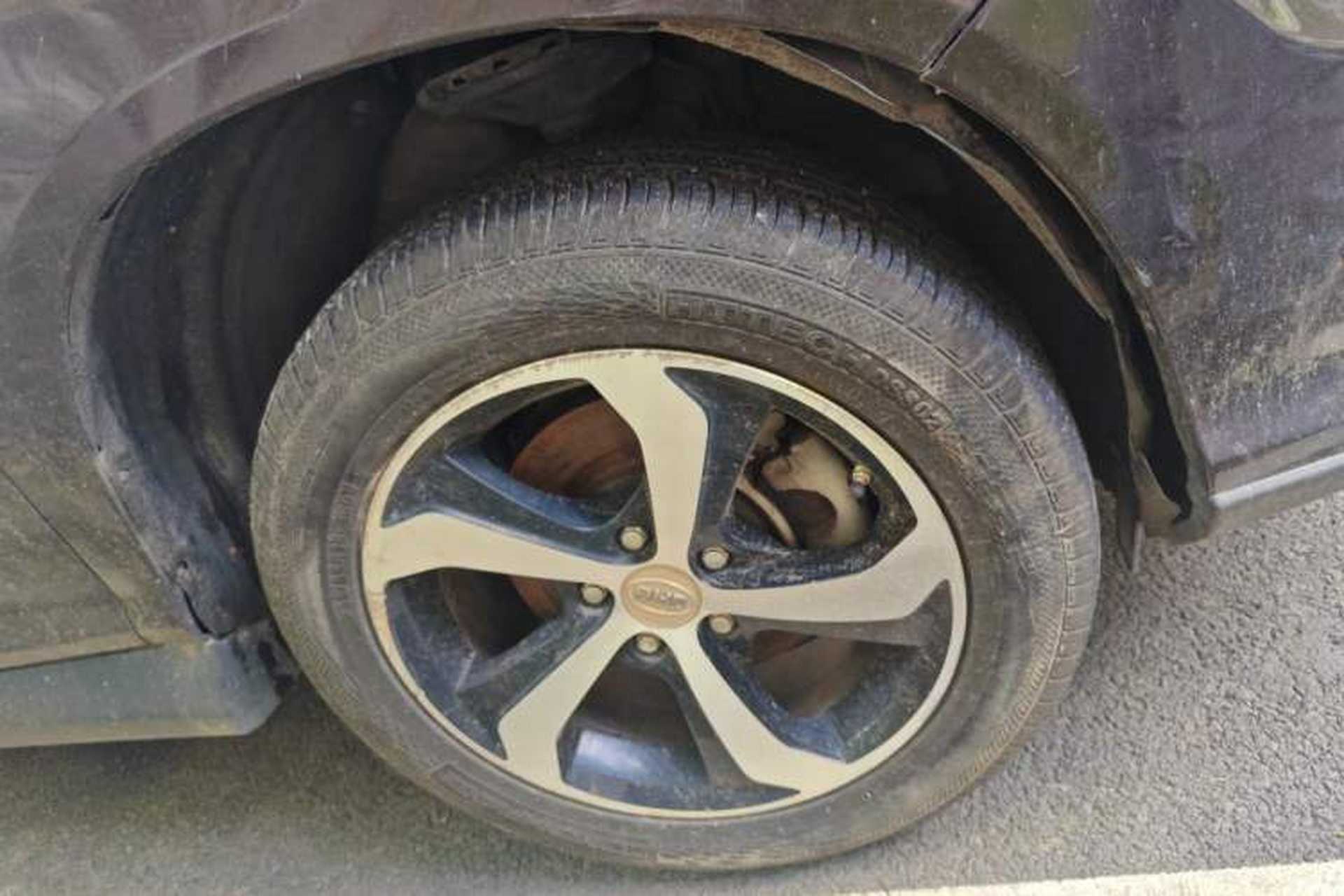 Used BYD S7 2015 2.0T Automatic Prestige Model Right Front Wheel Hub