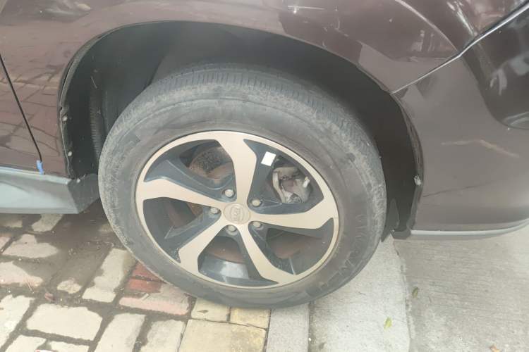 Used BYD S7 2015 2.0T Automatic Prestige Model Right Front Wheel Hub
