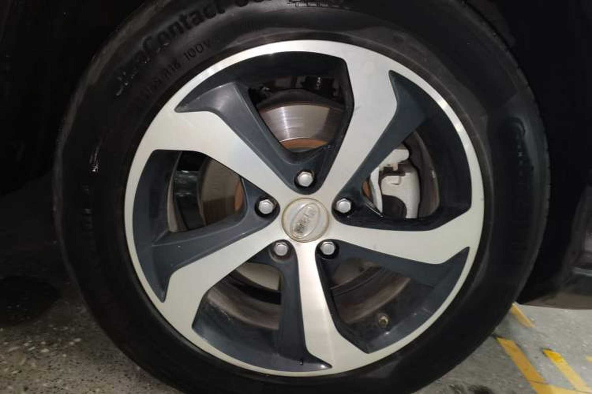 Used BYD S7 2015 2.0T Upgraded Automatic Luxury Version Right Front Wheel Hub