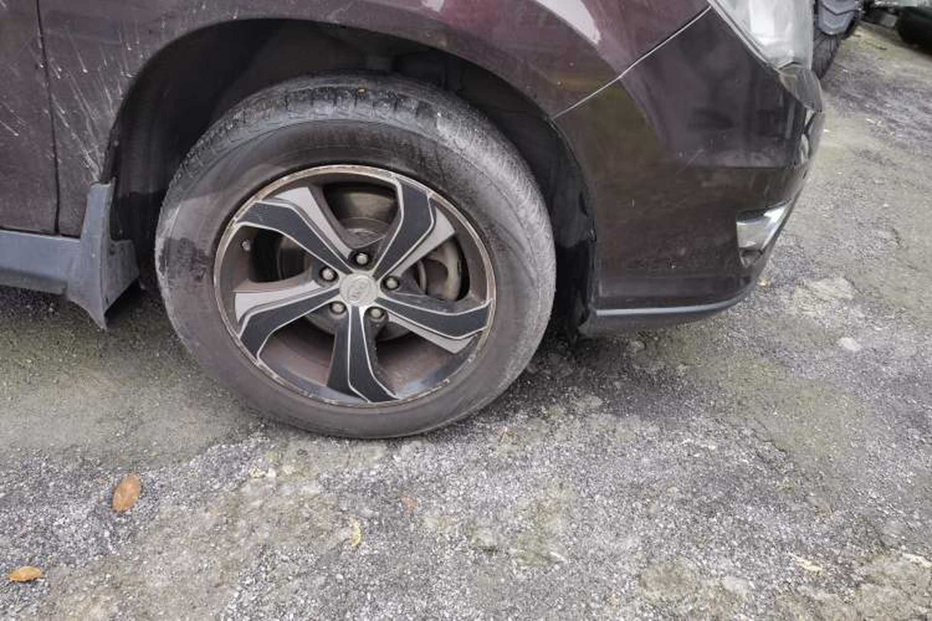 Used BYD S7 2015 2.0T Upgraded Automatic Luxury Version Right Front Wheel Hub
