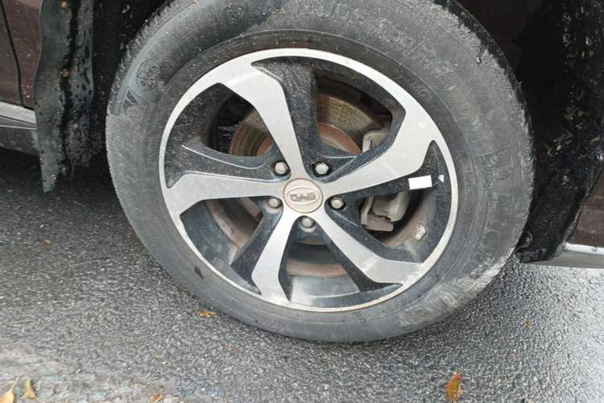 Used BYD S7 2015 2.0T Upgraded Automatic Luxury Version Right Front Wheel Hub