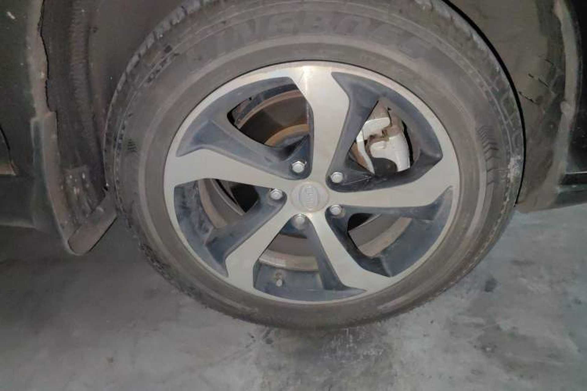 Used BYD S7 2015 2.0T Upgraded Automatic Luxury Version Right Front Wheel Hub