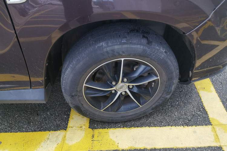 Used BYD S7 2015 1.5T Upgraded Manual Luxury Model Right Front Wheel Hub