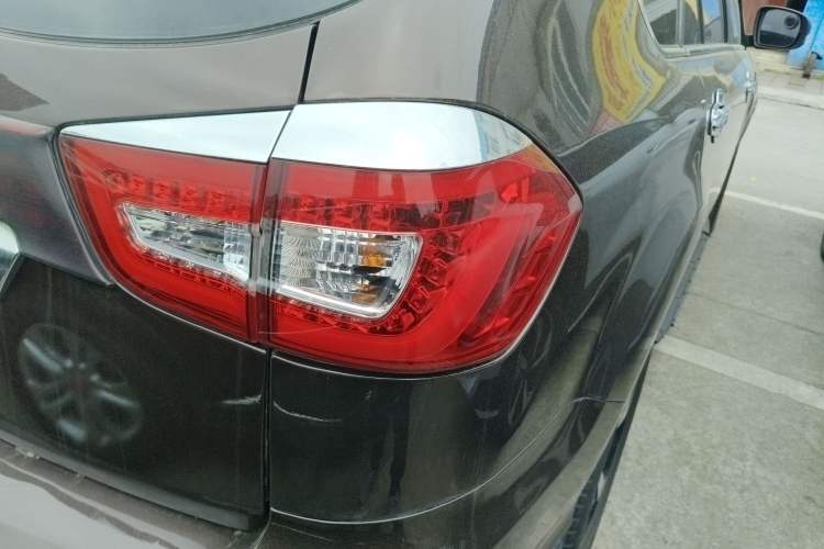 Used BYD S7 2015 2.0T Upgraded Automatic Luxury Version Right Rear Taillight