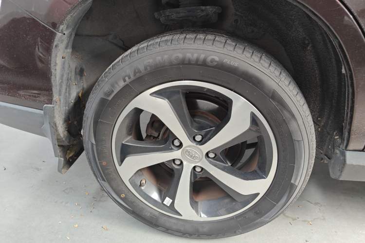 Used BYD S7 2015 2.0T Automatic Prestige Model Right Rear Wheel Hub