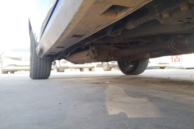 Used BYD S7 2015 2.0T Upgraded Automatic Luxury Version Right Side Sill