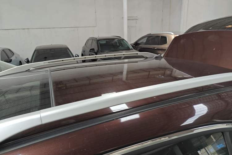 Used BYD S7 2015 2.0T Automatic Prestige Model Roof