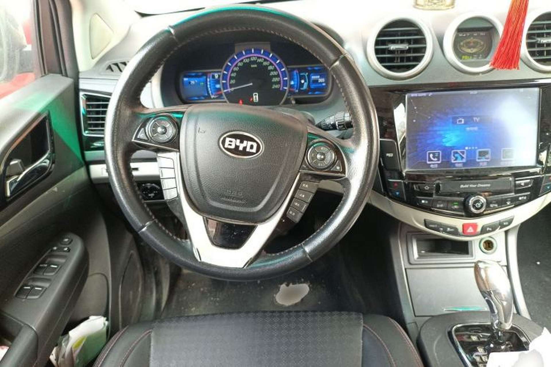 Used BYD S7 2015 2.0T Automatic Prestige Model Steering Wheel