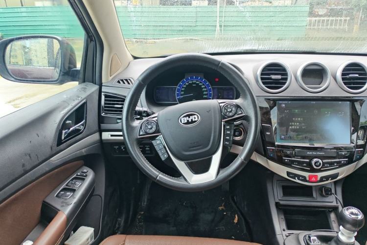 Used BYD S7 2015 1.5T Upgraded Manual Luxury Model Steering Wheel
