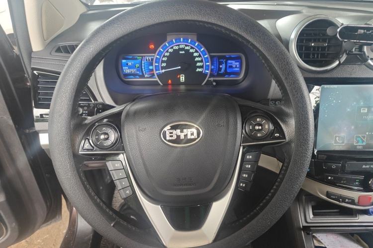 Used BYD S7 2015 2.0T Upgraded Automatic Luxury Version Steering Wheel