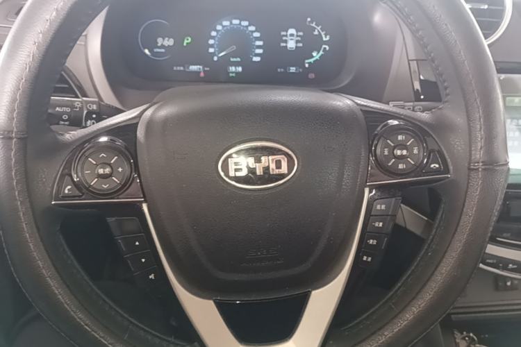 Used BYD S7 2015 2.0T Upgraded Automatic Flagship Version Steering Wheel
