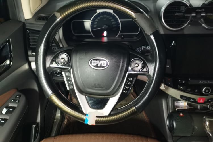 Used BYD S7 2015 2.0T Upgraded Automatic Luxury Version Steering Wheel