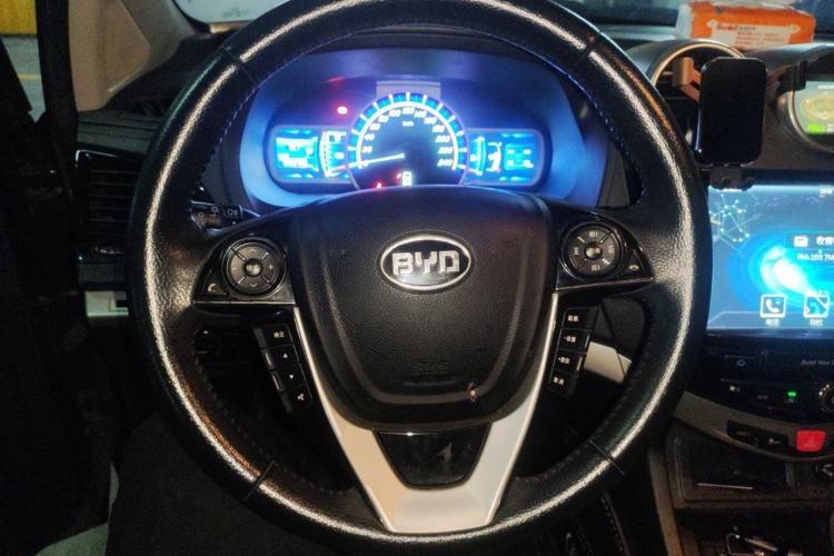 Used BYD S7 2015 2.0T Automatic Prestige Model Steering Wheel