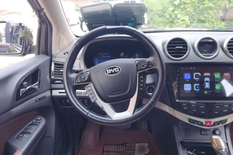 Used BYD S7 2015 2.0T Upgraded Automatic Flagship Version Steering Wheel