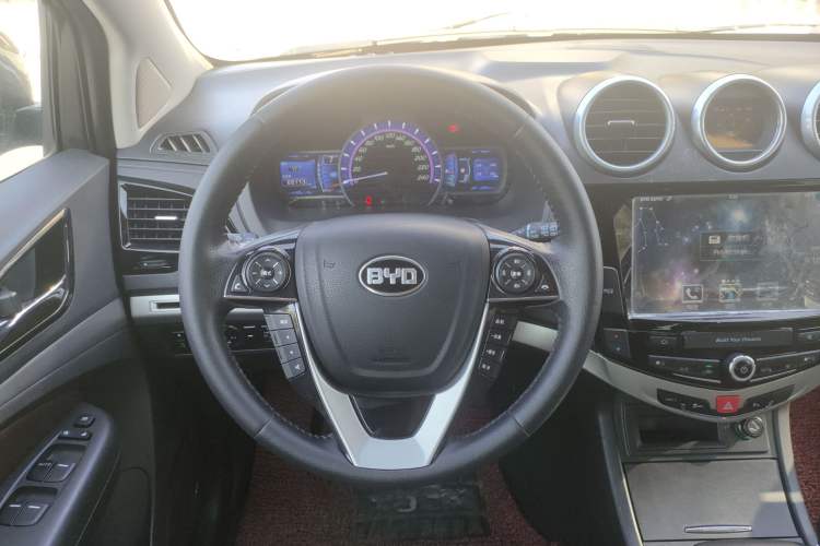 Used BYD S7 2015 1.5T Upgraded Manual Luxury Model Steering Wheel